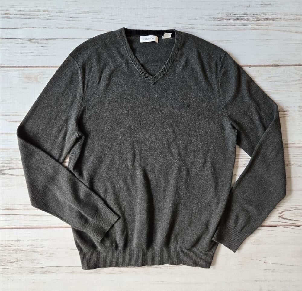 Calvin Klein Slate Gray V Neck Sweater sz M